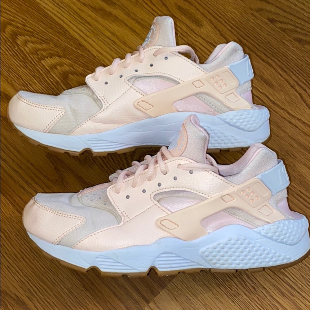 Nike Air Huaraches particle beige - Picture 1 of 5